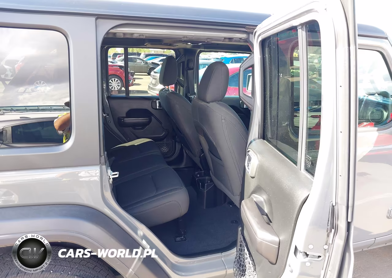 2020 Jeep Wrangler Unlimited Sport S 4X4 VIN:1C4HJXDG9LW312867 - 8