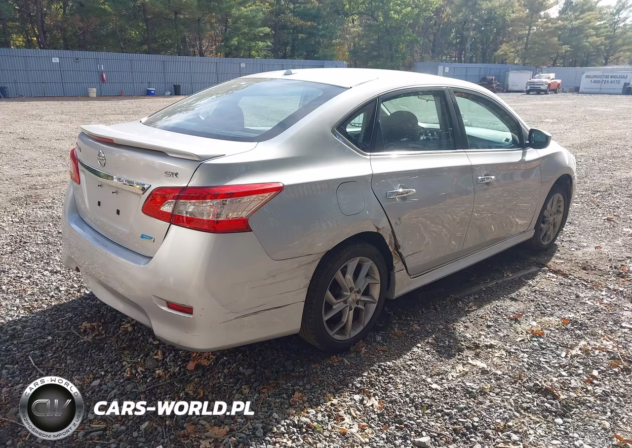 2013 Nissan Sentra Sr VIN:3N1AB7AP1DL688332 - 4