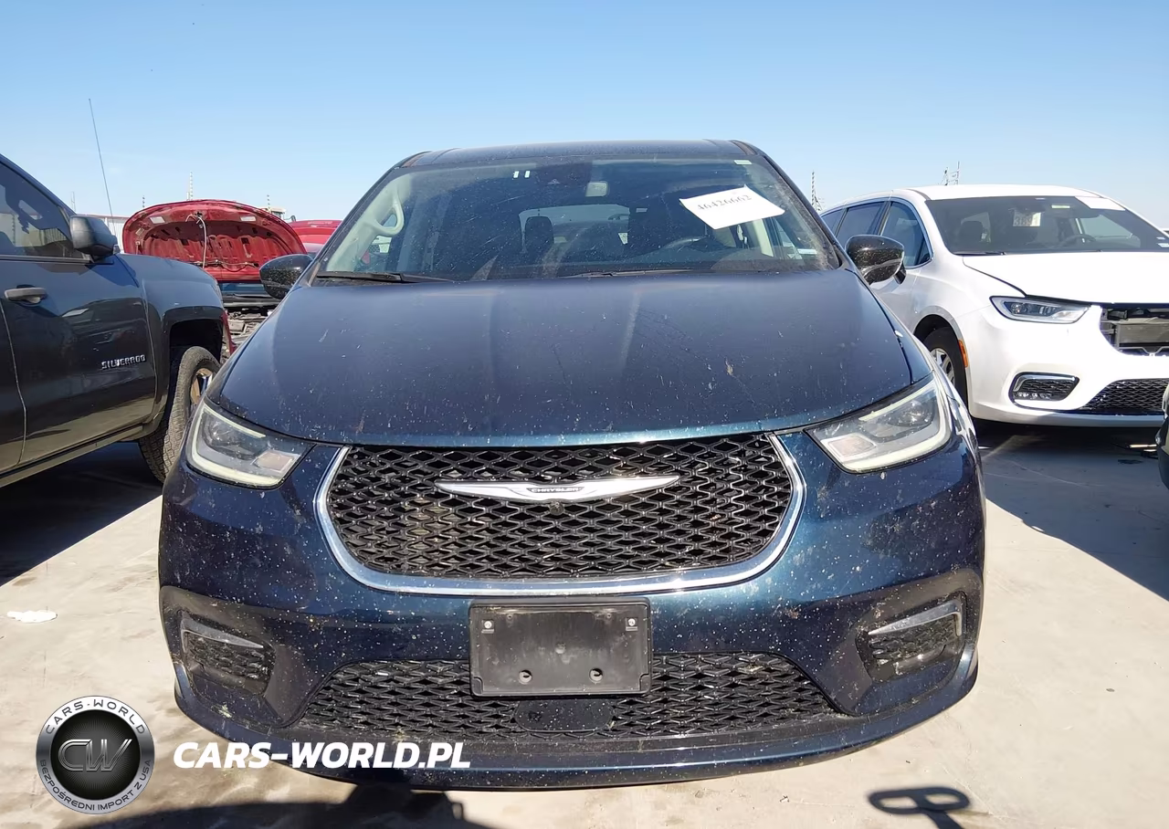 2024 Chrysler Pacifica Hybrid Select VIN:2C4RC1S71RR102635 - 12