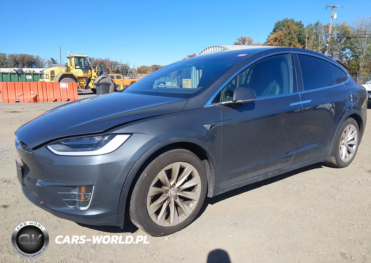 2017 Tesla Model X 100D-75D-90D VIN:5YJXCAE22HF040423 - 2