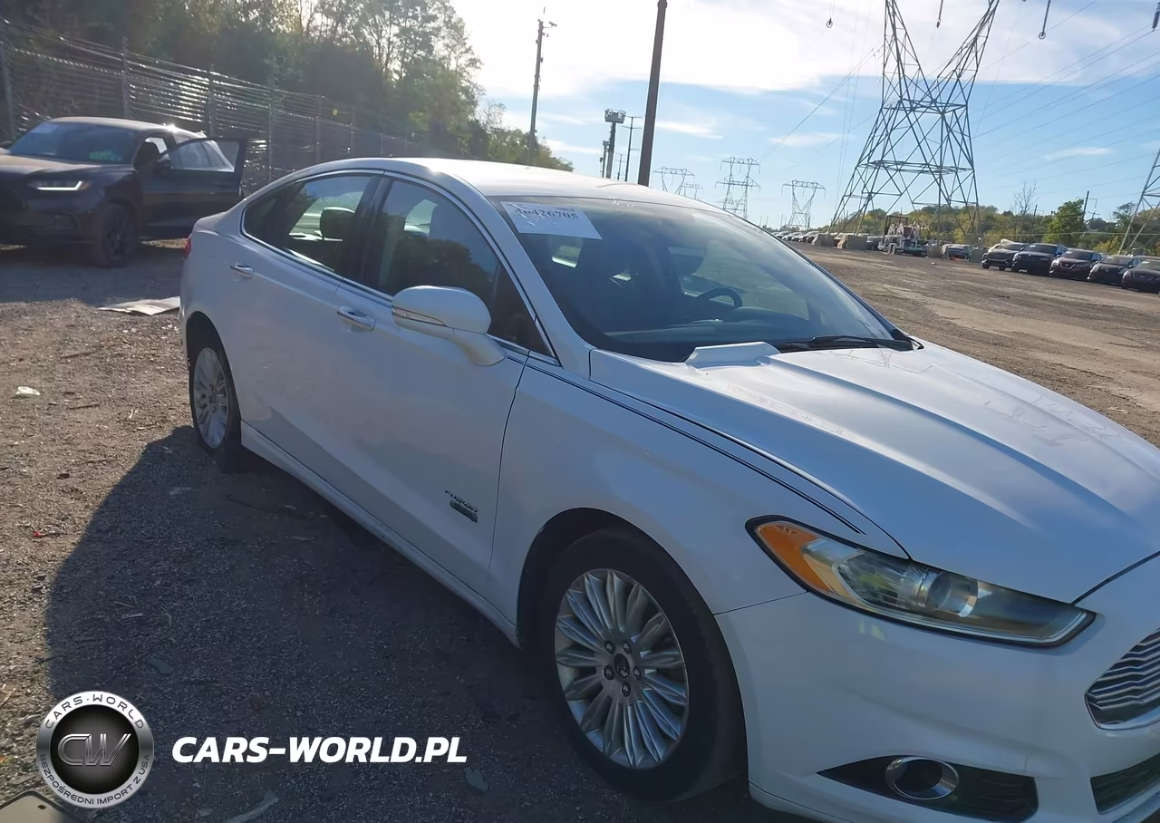 2014 Ford Fusion Energi Titanium VIN:3FA6P0SU1ER230102 - 6