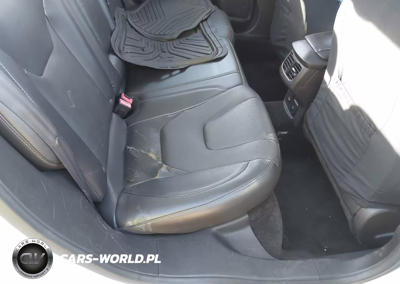 2014 Ford Fusion Energi Titanium VIN:3FA6P0SU1ER230102 - 8