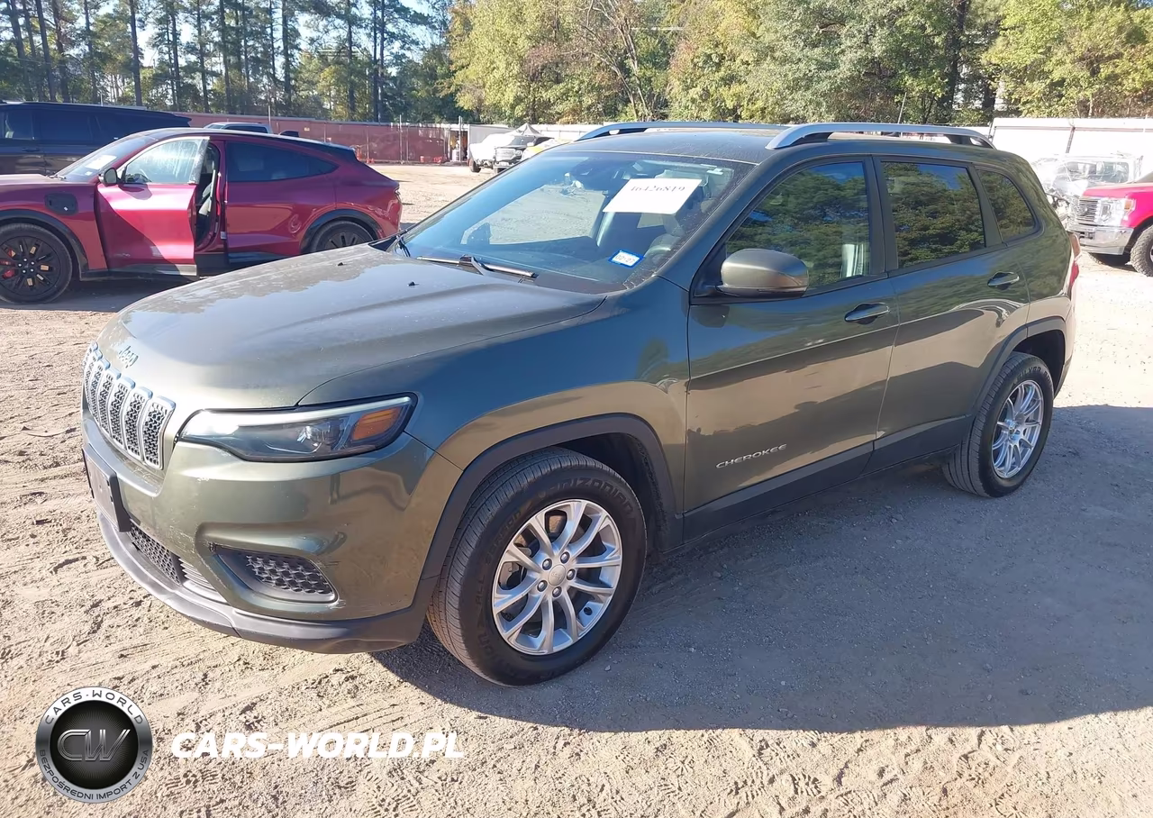 2021 Jeep Cherokee Latitude Fwd VIN:1C4PJLCBXMD103824 - 2