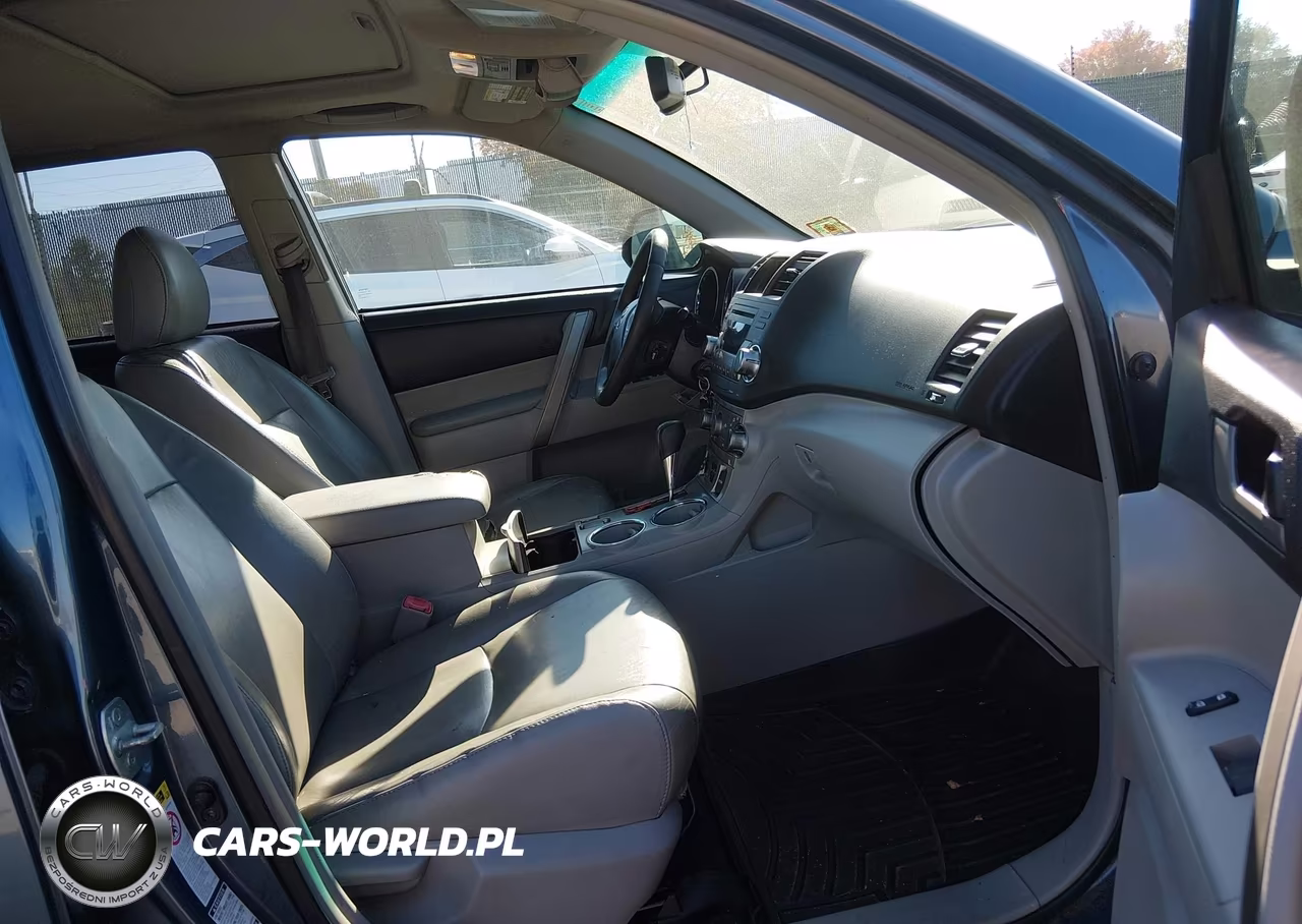2012 Toyota Highlander Se V6 VIN:5TDBK3EH1CS137503 - 5