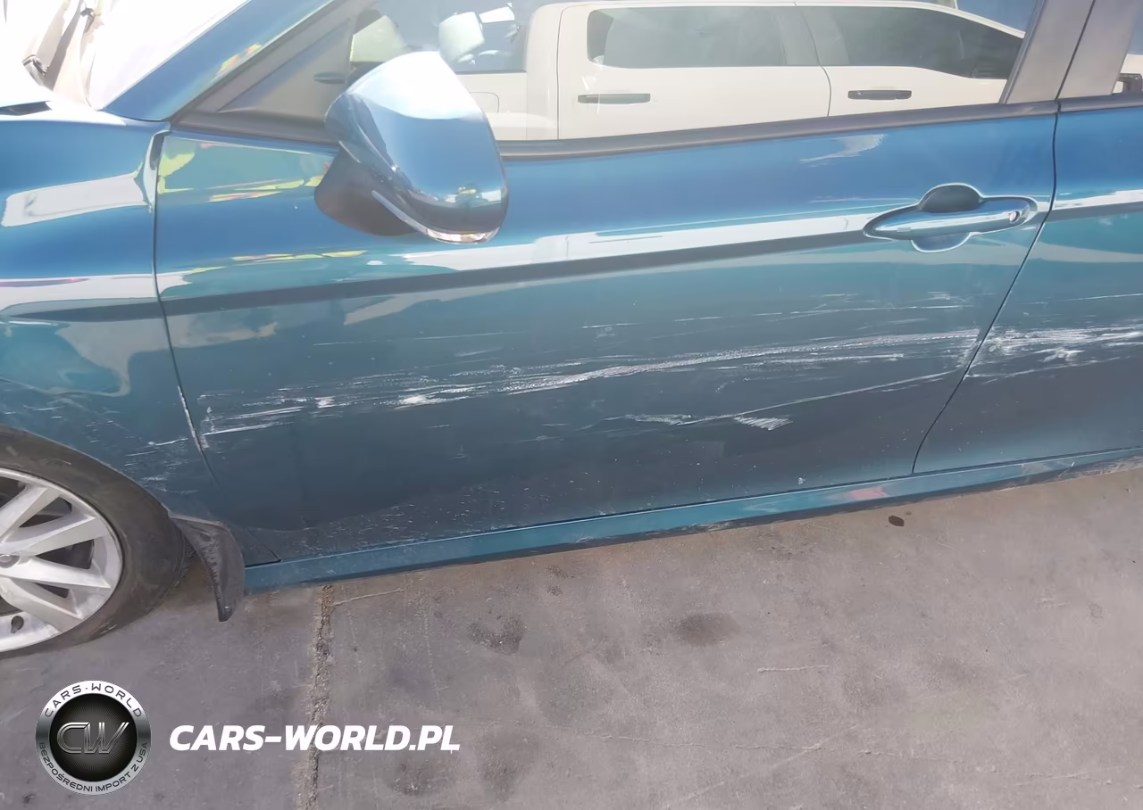 2026 Toyota Camry Le VIN:4T1DAACK4TU258726 - 18