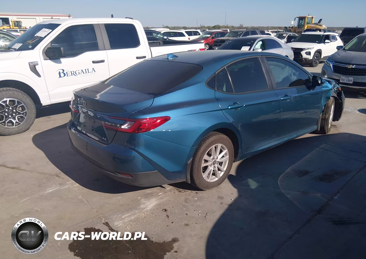 2026 Toyota Camry Le VIN:4T1DAACK4TU258726 - 4
