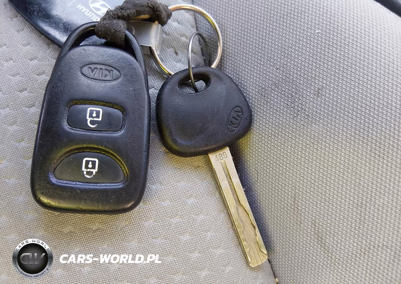2011 Kia Sorento Lx V6 VIN:5XYKT4A24BG159513 - 11