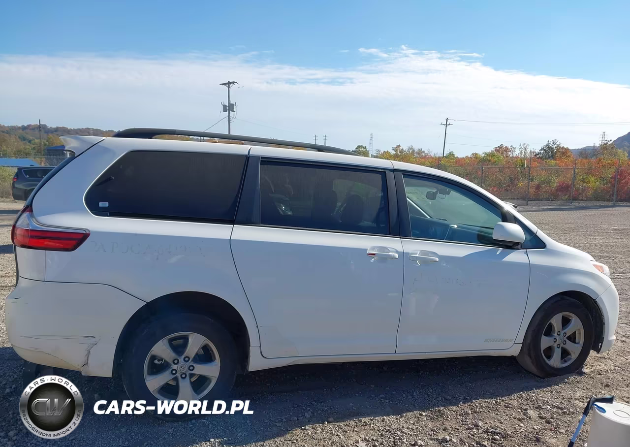 2016 Toyota Sienna Le 8 Passenger VIN:5TDKK3DC6GS714456 - 13