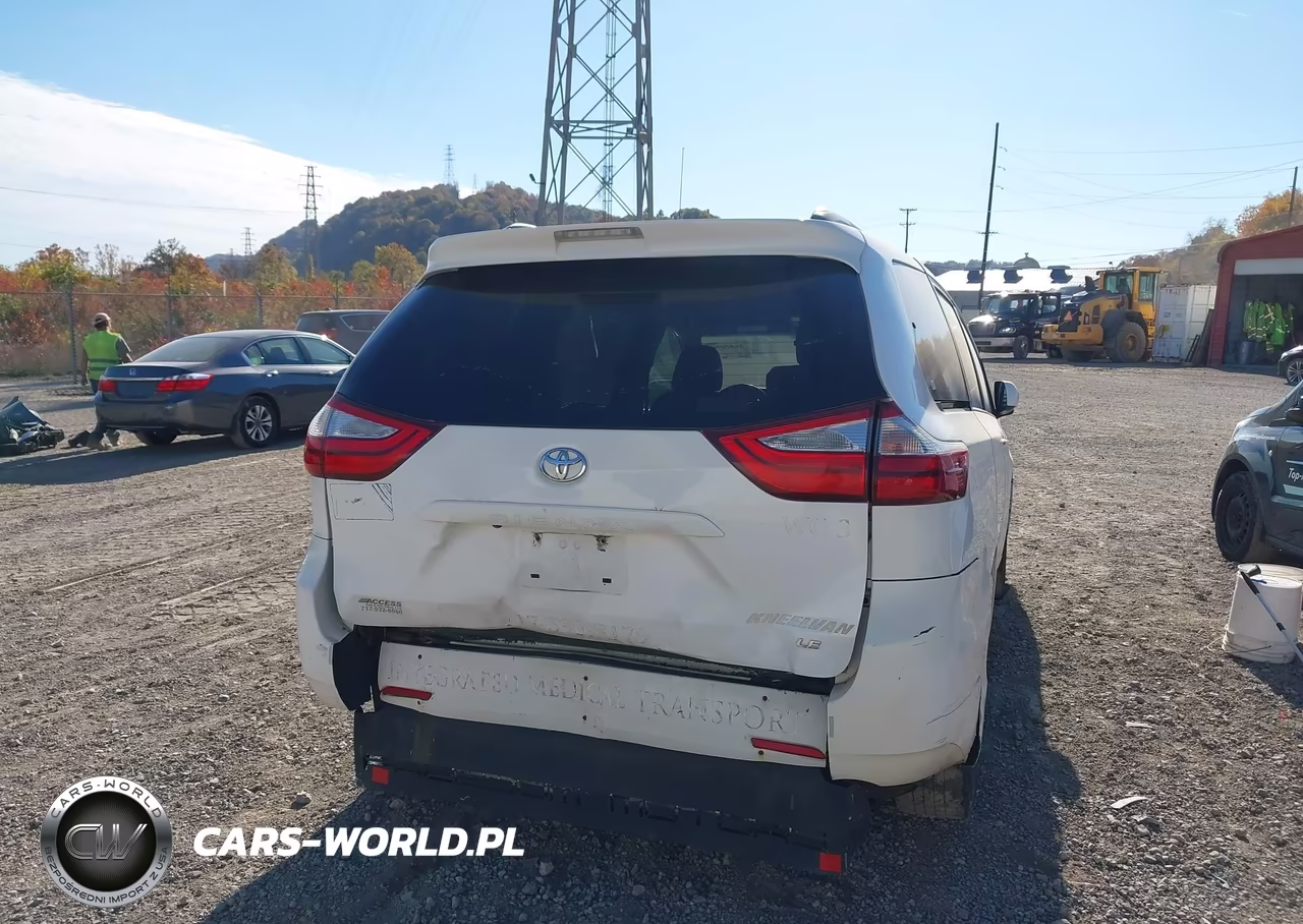 2016 Toyota Sienna Le 8 Passenger VIN:5TDKK3DC6GS714456 - 6