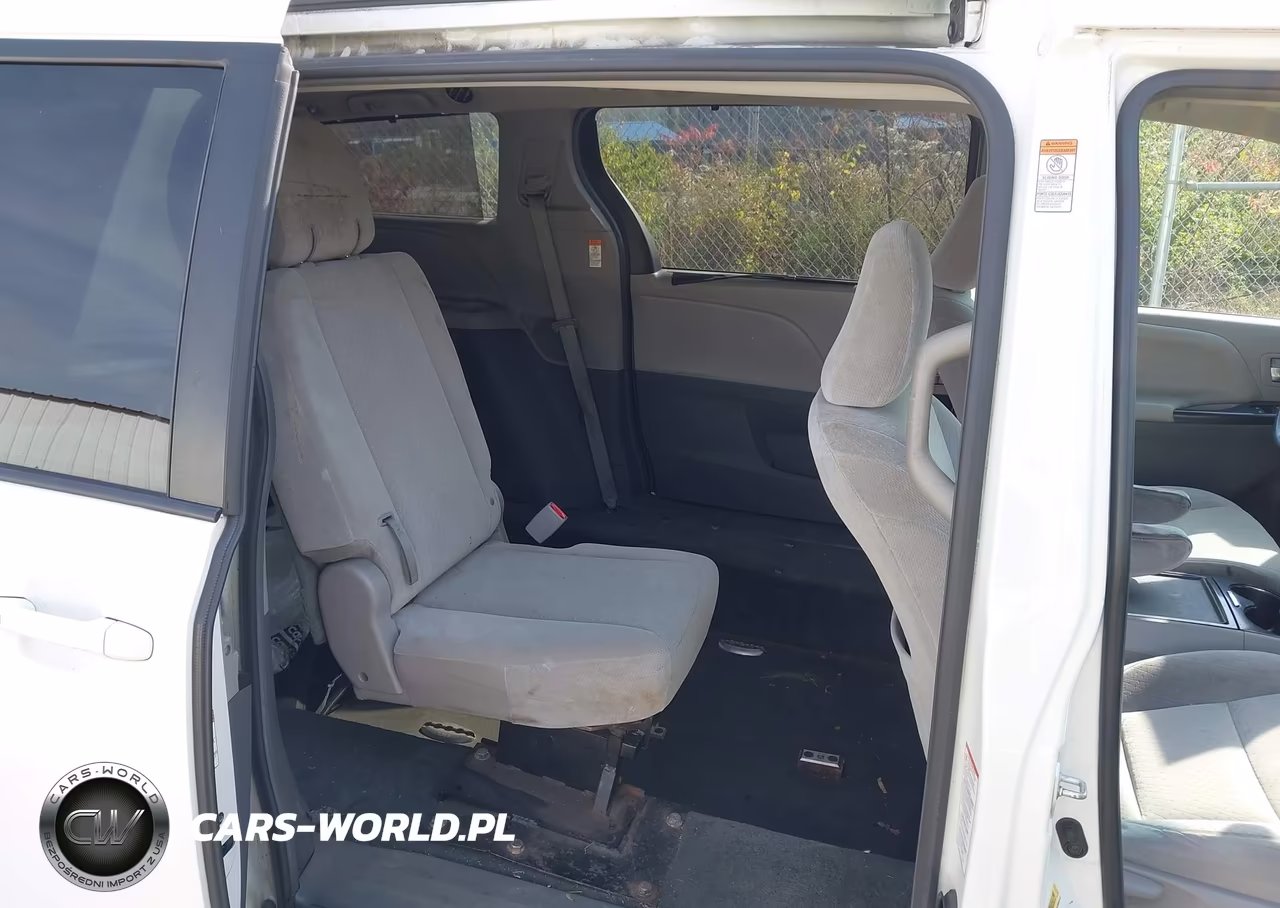 2016 Toyota Sienna Le 8 Passenger VIN:5TDKK3DC6GS714456 - 8
