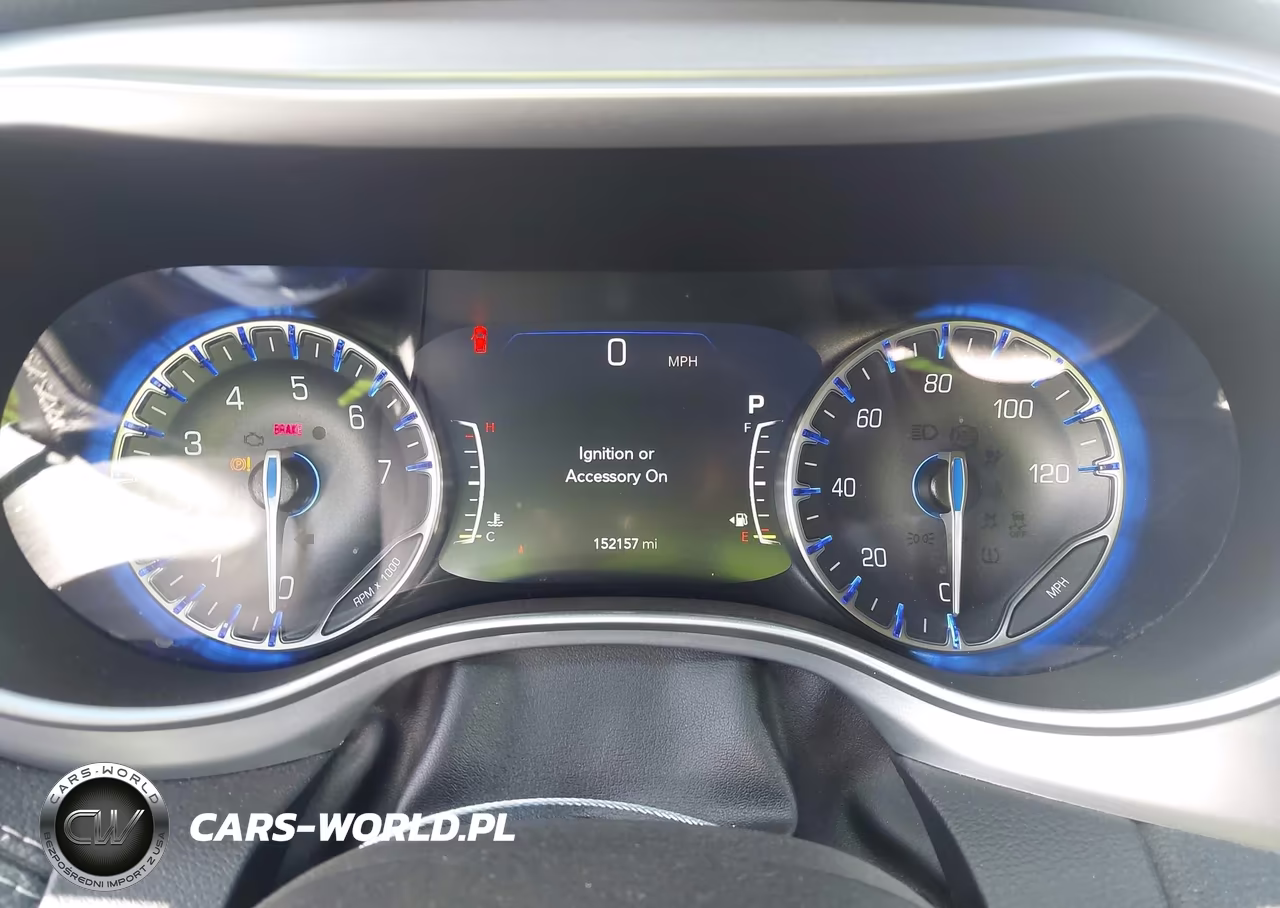2021 Chrysler Pacifica Touring VIN:2C4RC1FG4MR501218 - 7