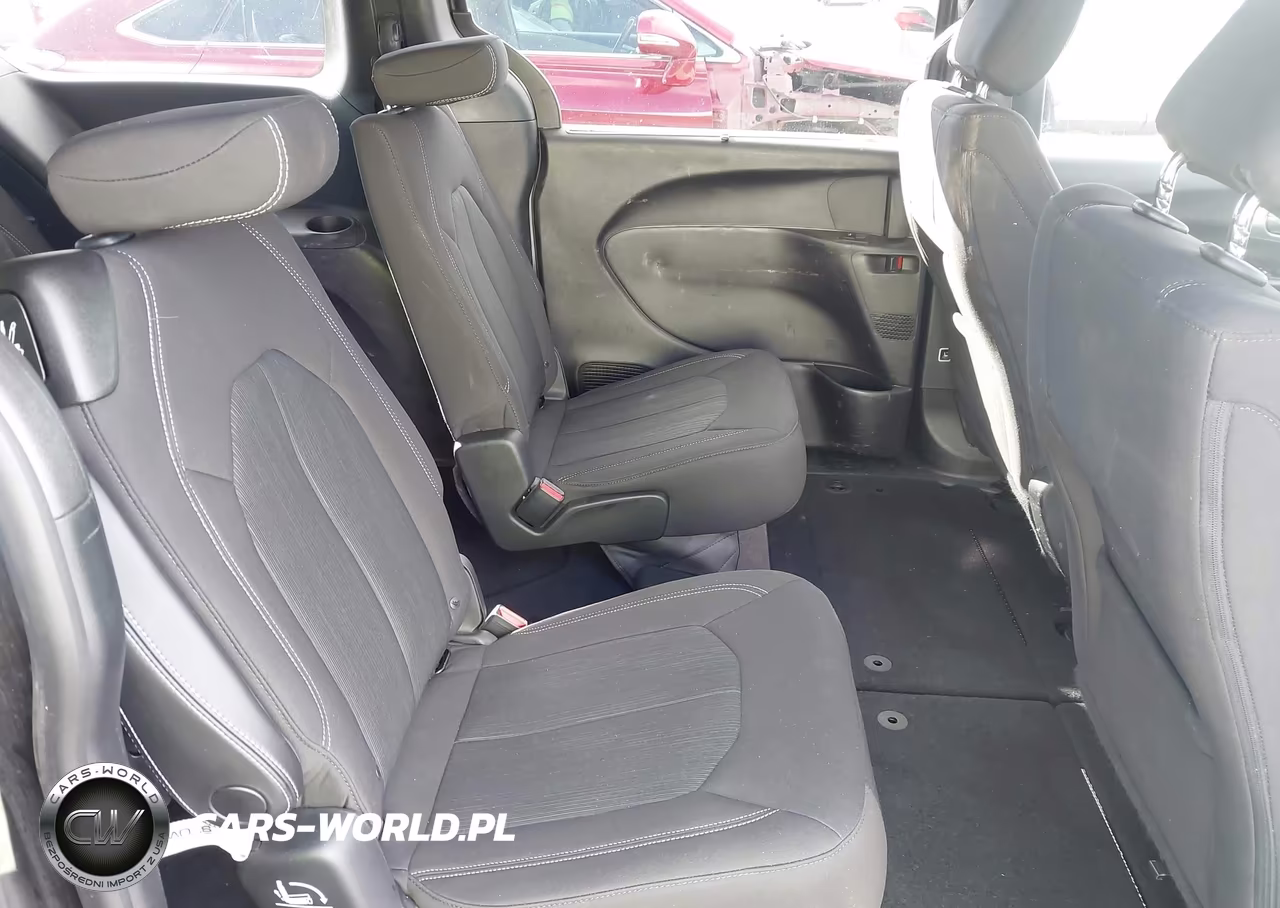 2021 Chrysler Pacifica Touring VIN:2C4RC1FG4MR501218 - 8