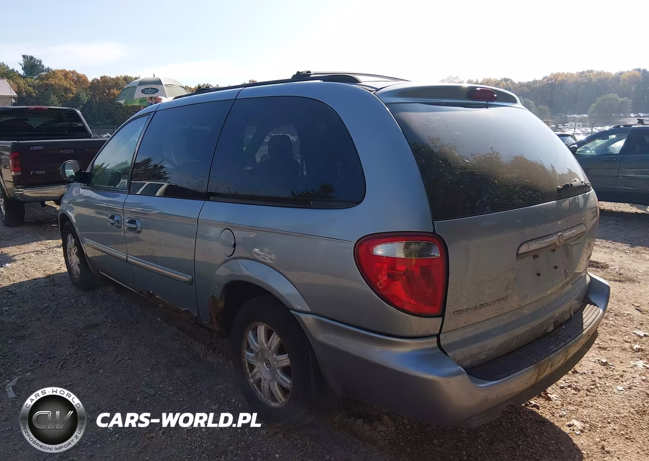 2006 Chrysler Town & Country Touring VIN:2A4GP54L06R713937 - 3