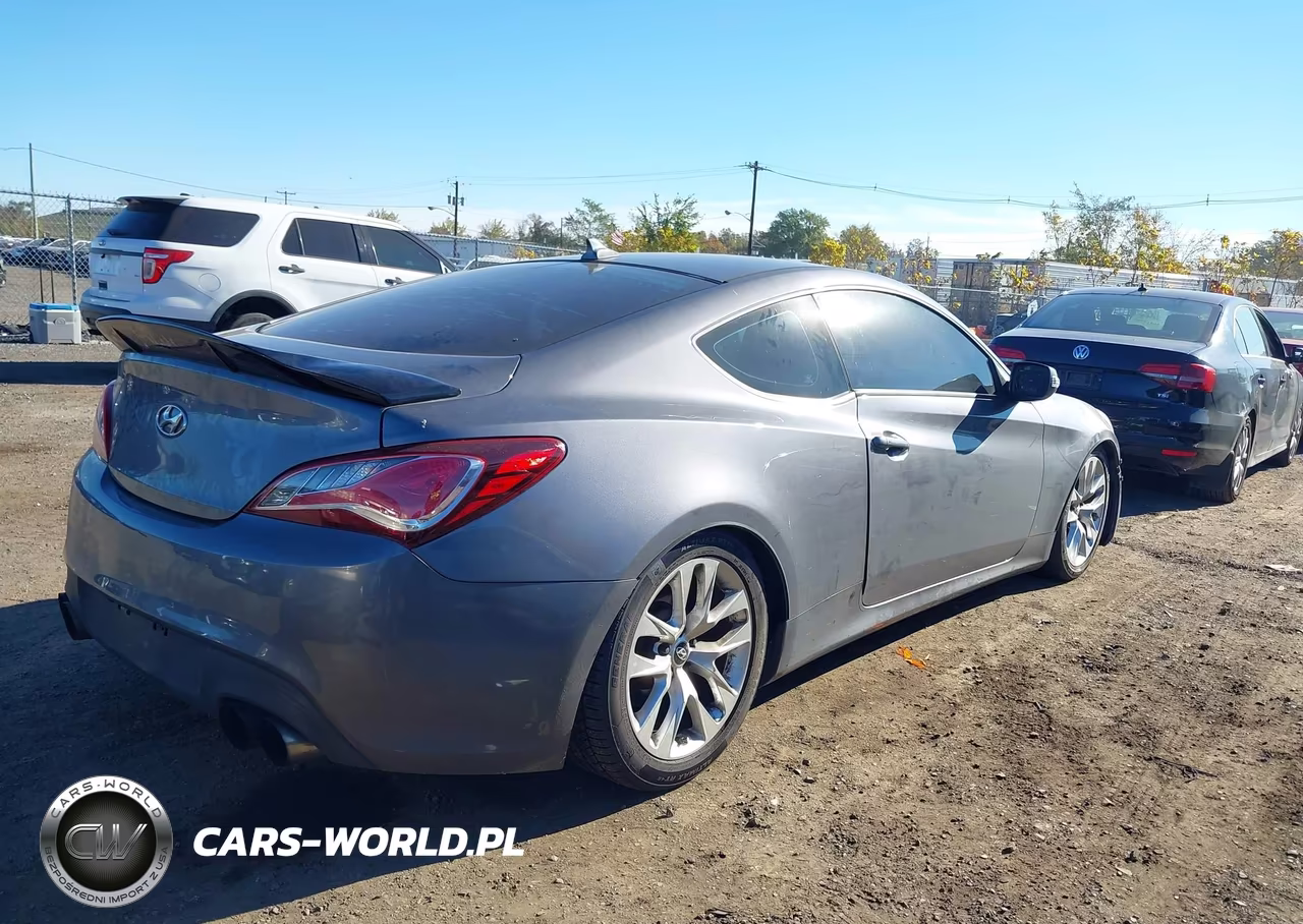 2016 Hyundai Genesis 3.8 Base VIN:KMHHT6KJ1GU131214 - 4