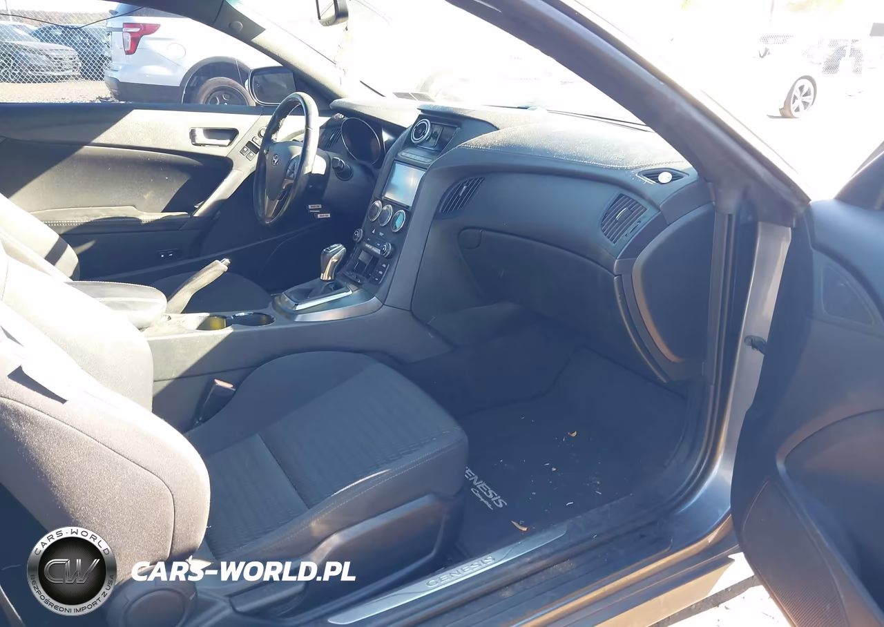 2016 Hyundai Genesis 3.8 Base VIN:KMHHT6KJ1GU131214 - 5