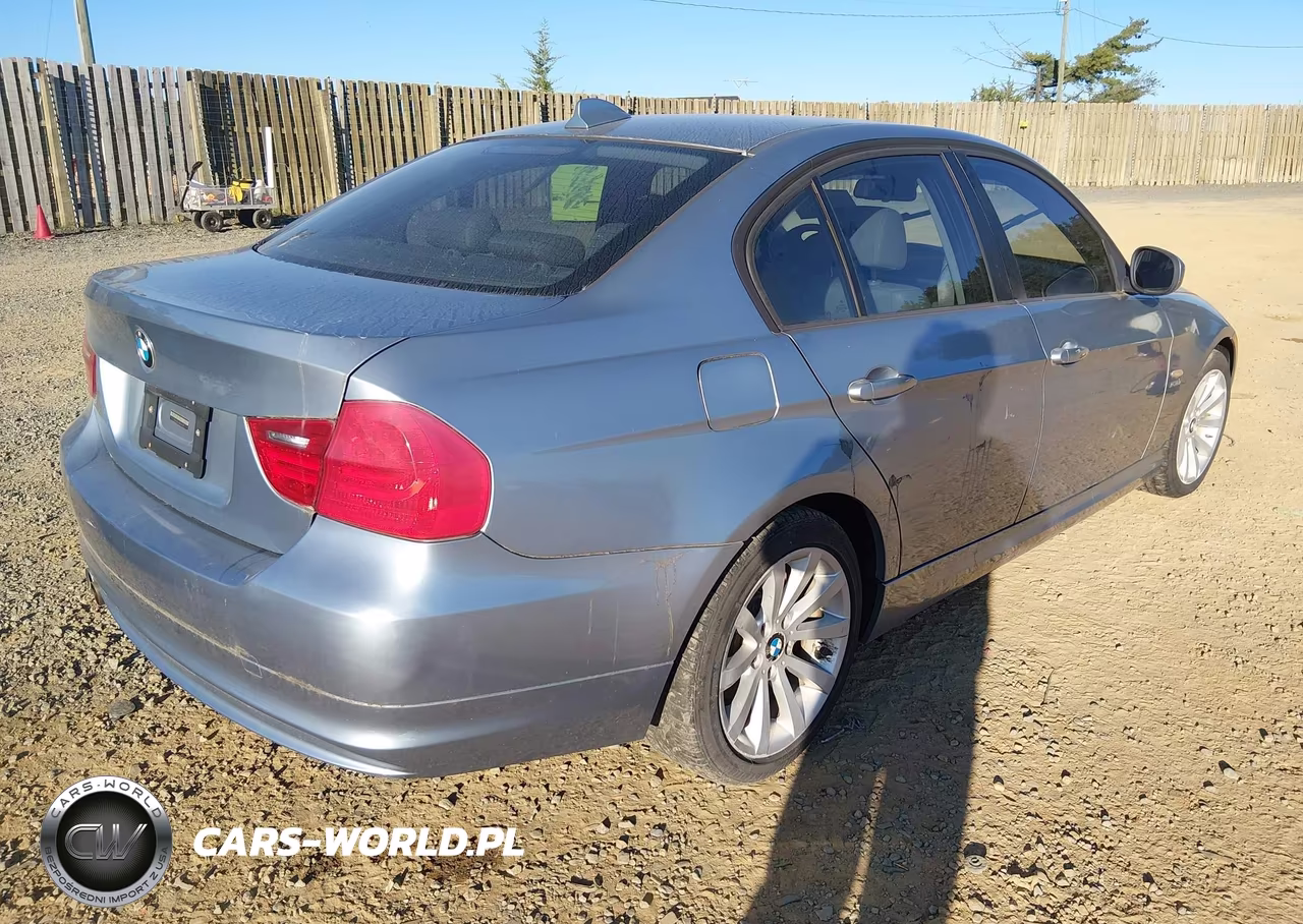 2011 BMW 328I xDrive VIN:WBAPK5C52BA657423 - 4