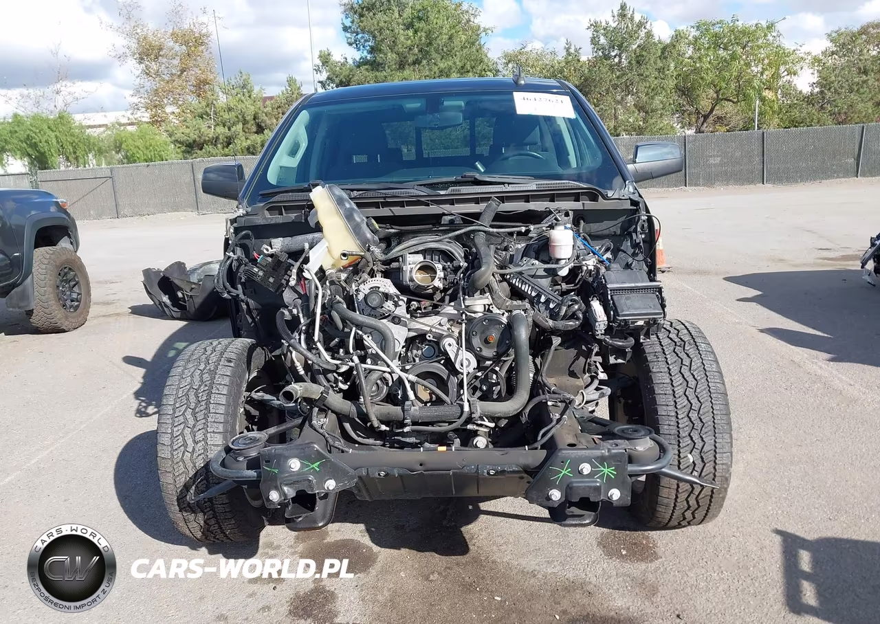 2018 Chevrolet Silverado 1500 1Lt VIN:3GCPCREC9JG282715 - 13