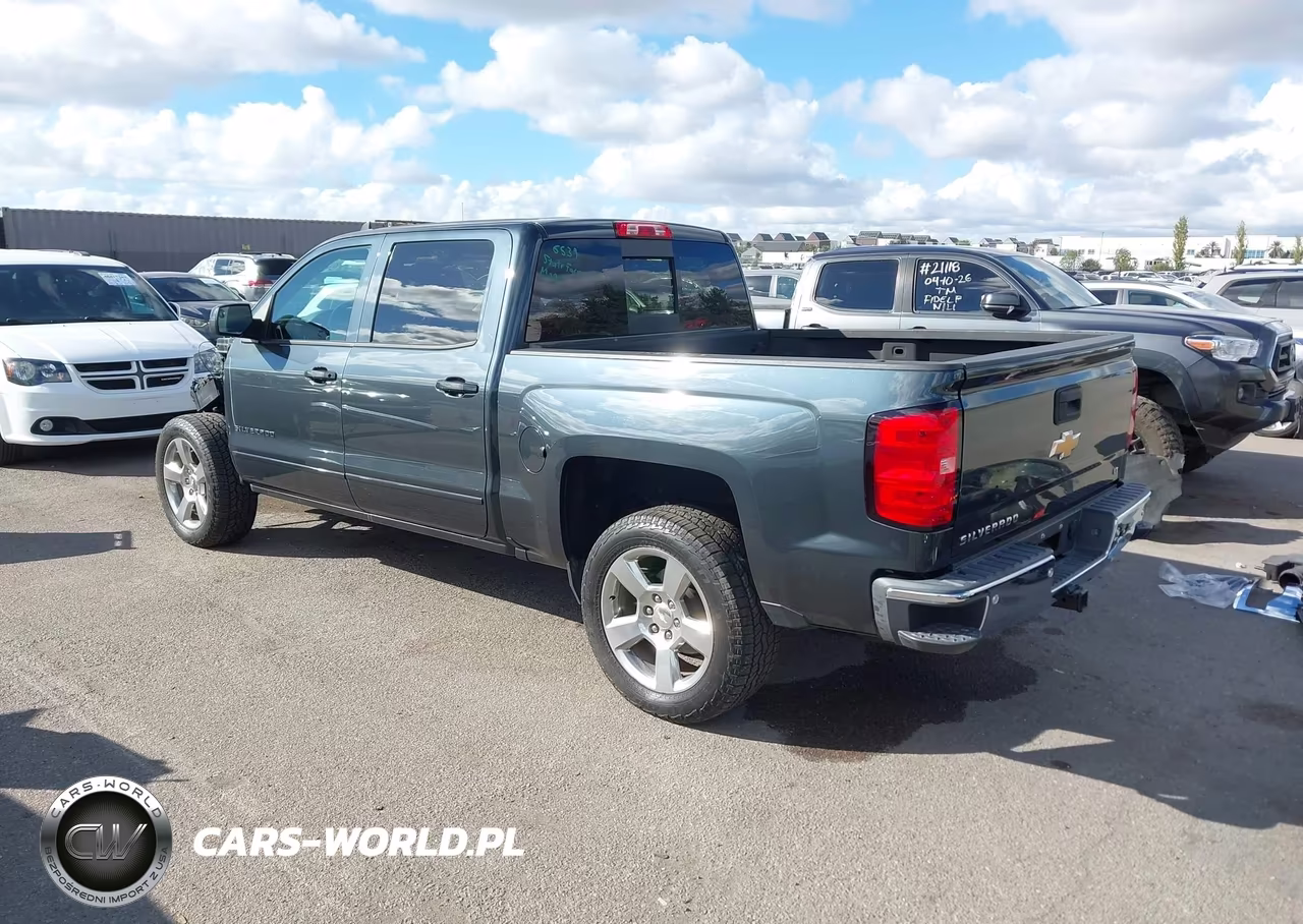 2018 Chevrolet Silverado 1500 1Lt VIN:3GCPCREC9JG282715 - 3