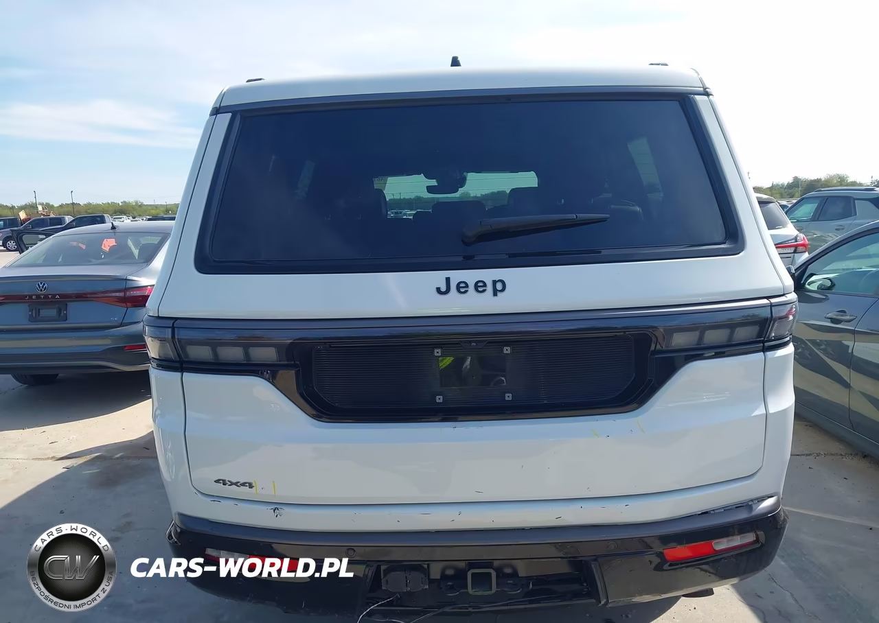 2026 Jeep Grand Wagoneer Limited Altitude 4X4 VIN:1C4SJVBP8TS157992 - 17