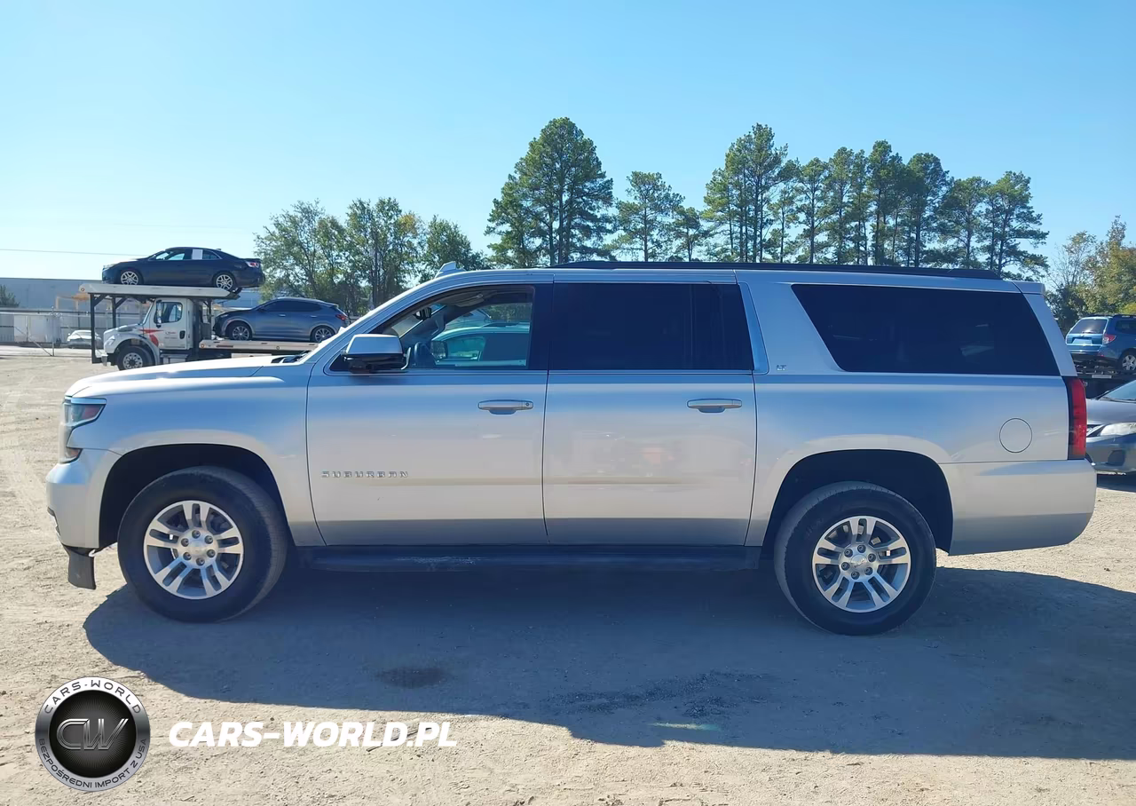 2019 Chevrolet Suburban Lt VIN:1GNSCHKC3KR199783 - 14