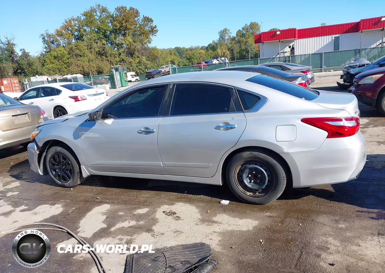2017 Nissan Altima 2.5 S VIN:1N4AL3AP8HC247355 - 14