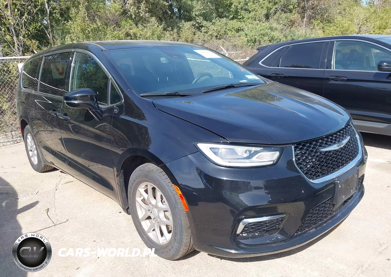 2025 Chrysler Pacifica Select