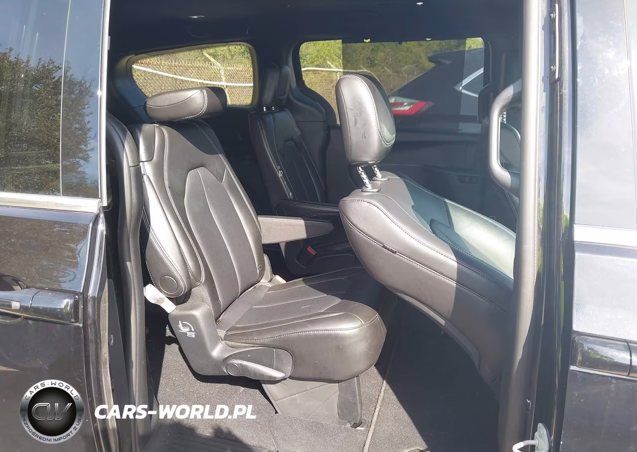 2025 Chrysler Pacifica Select VIN:2C4RC1BG1SR578776 - 8