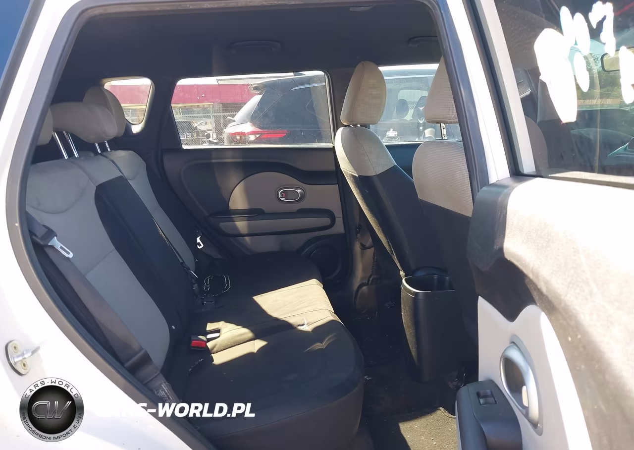 2015 Kia Soul VIN:KNDJN2A29F7172657 - 8