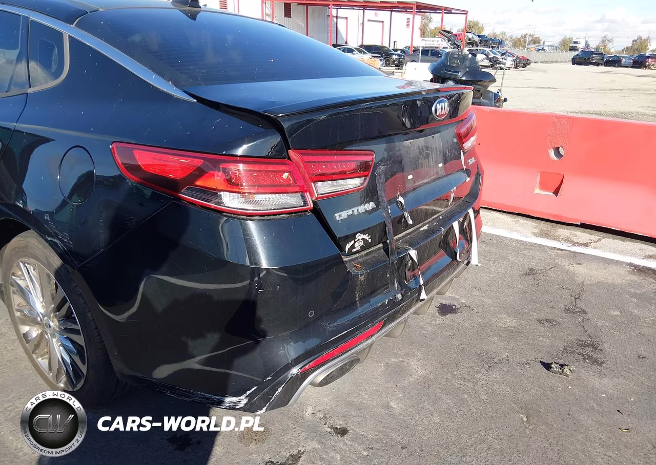2018 Kia Optima Sx Turbo VIN:5XXGV4L22JG207428 - 17
