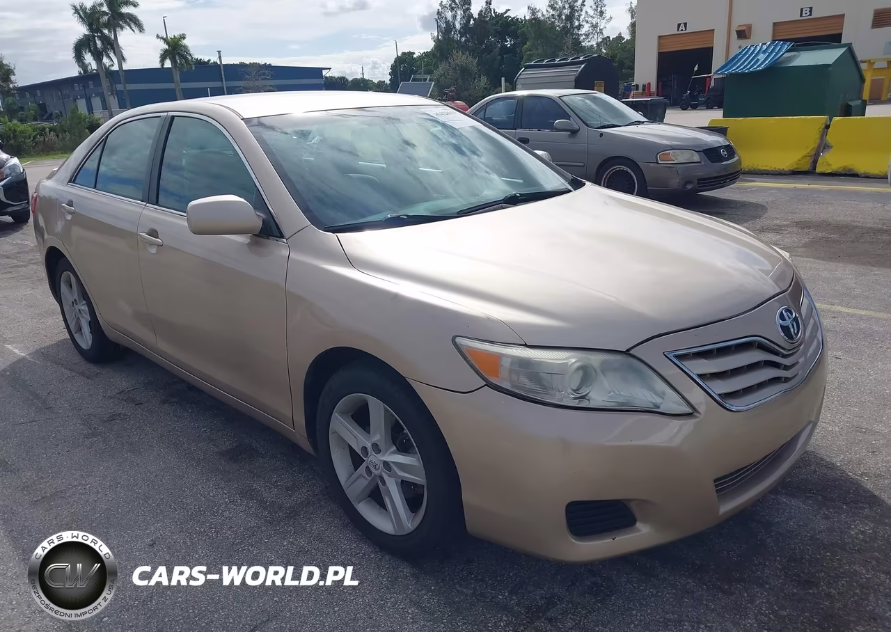 2010 Toyota Camry Le VIN:4T1BF3EK4AU022091 - 1
