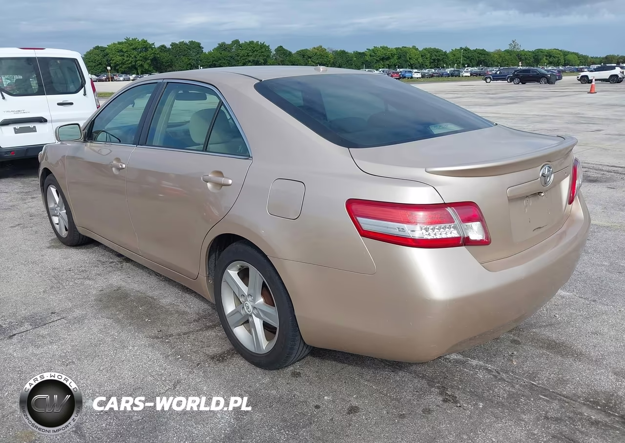 2010 Toyota Camry Le VIN:4T1BF3EK4AU022091 - 3