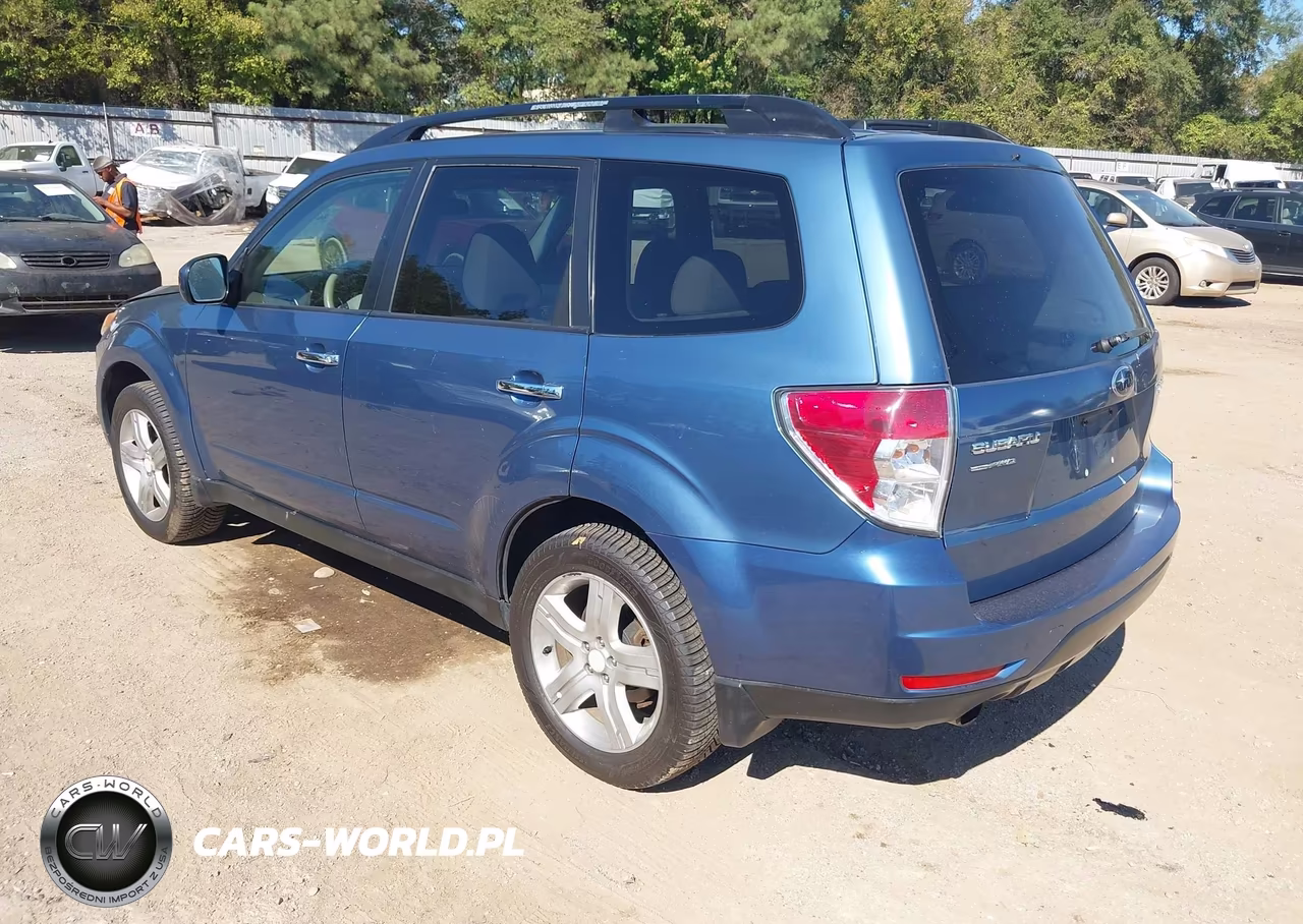 2010 Subaru Forester 2.5X Premium VIN:JF2SH6CC3AH771258 - 3
