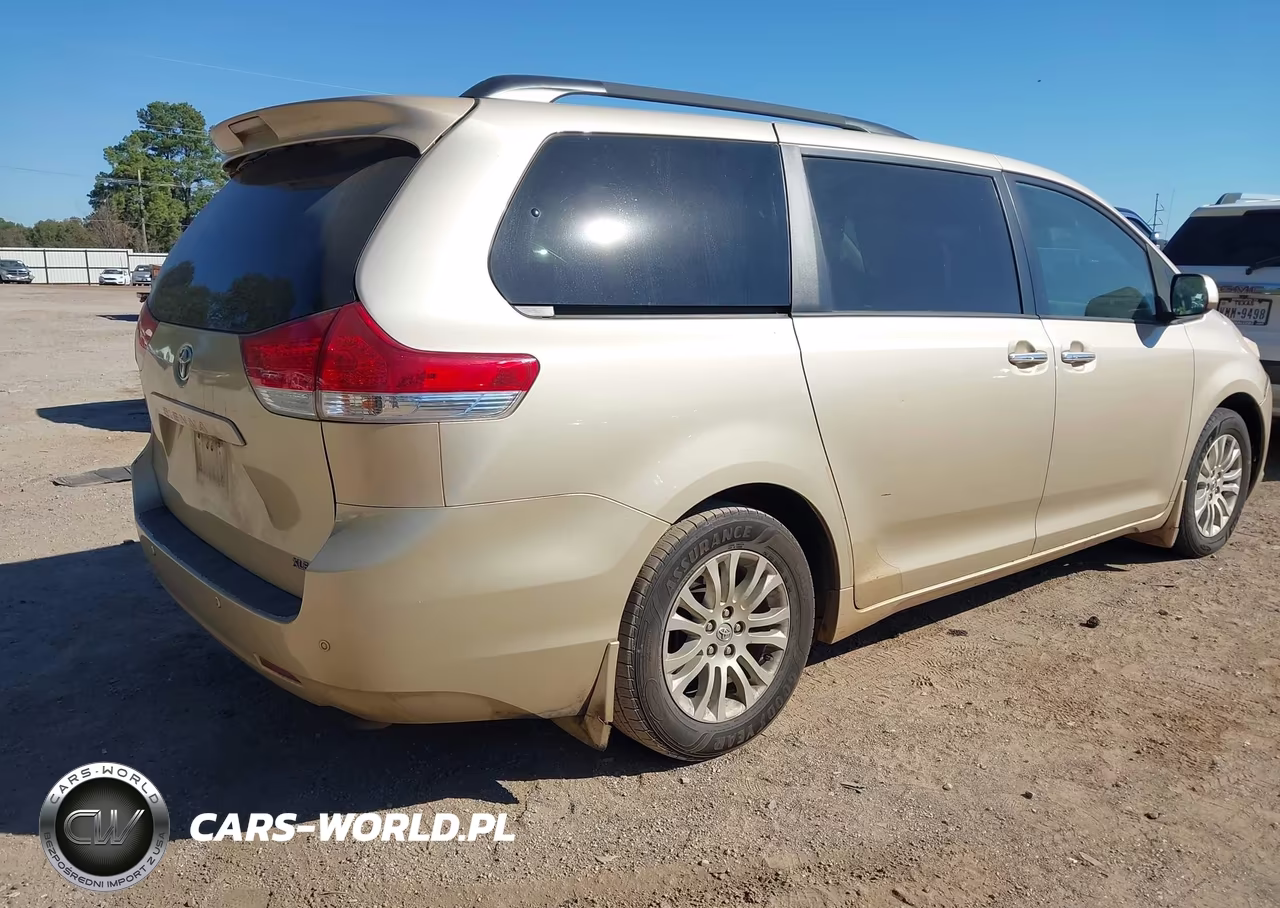 2014 Toyota Sienna Xle V6 8 Passenger VIN:5TDYK3DC9ES518857 - 4