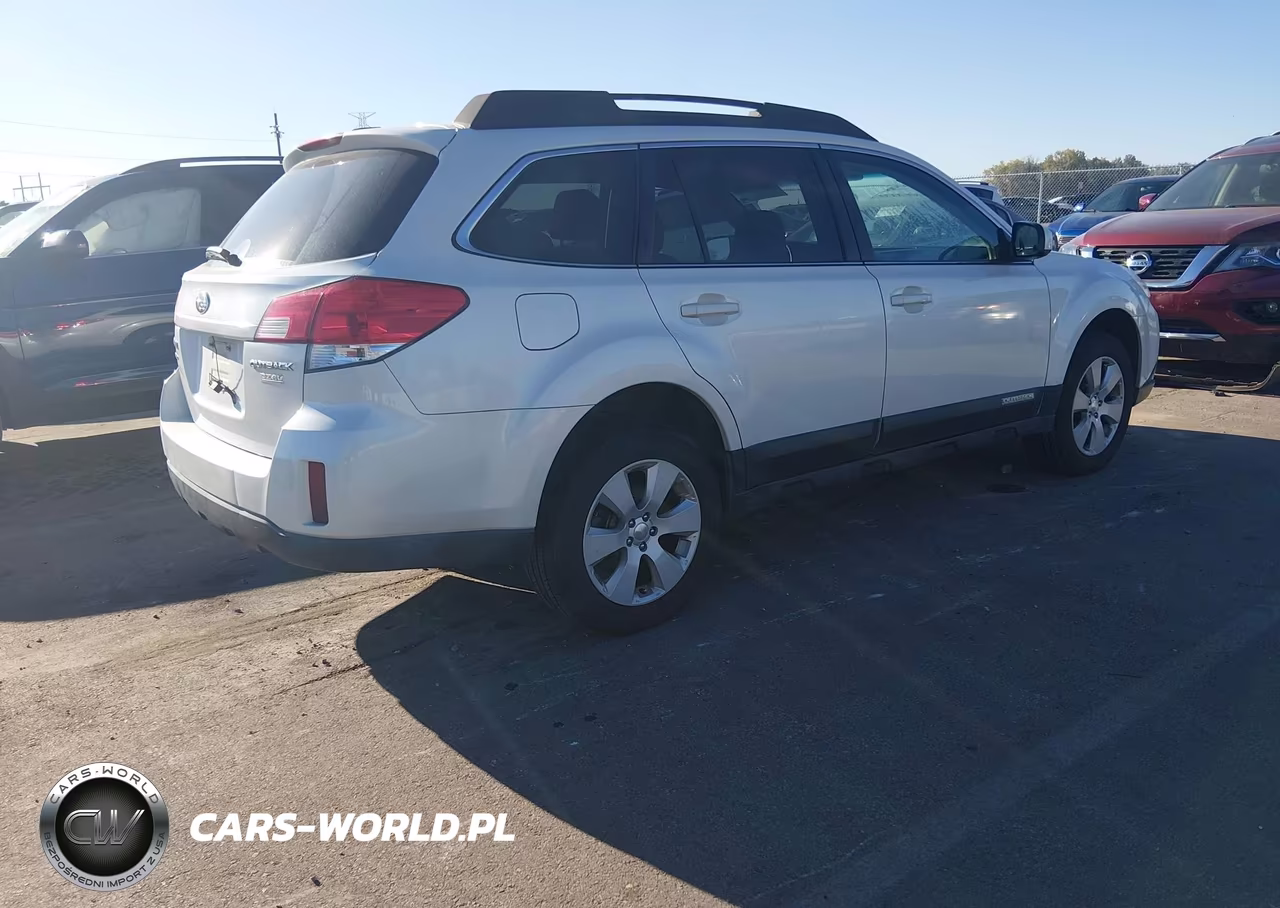 2010 Subaru Outback 2.5I Premium VIN:4S4BRBCC3A3317654 - 4