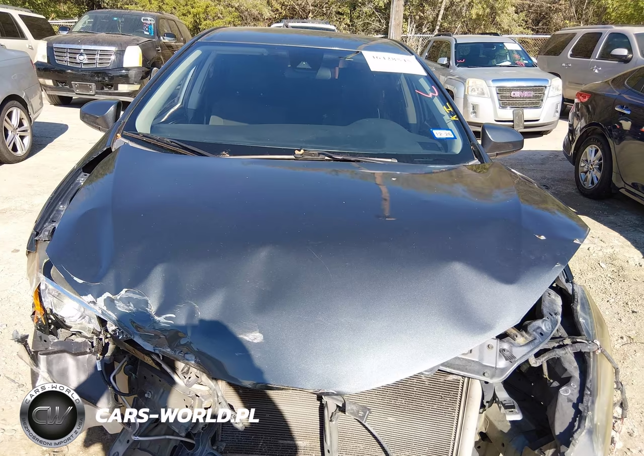 2017 Toyota Corolla Le VIN:5YFBURHE8HP640248 - 10