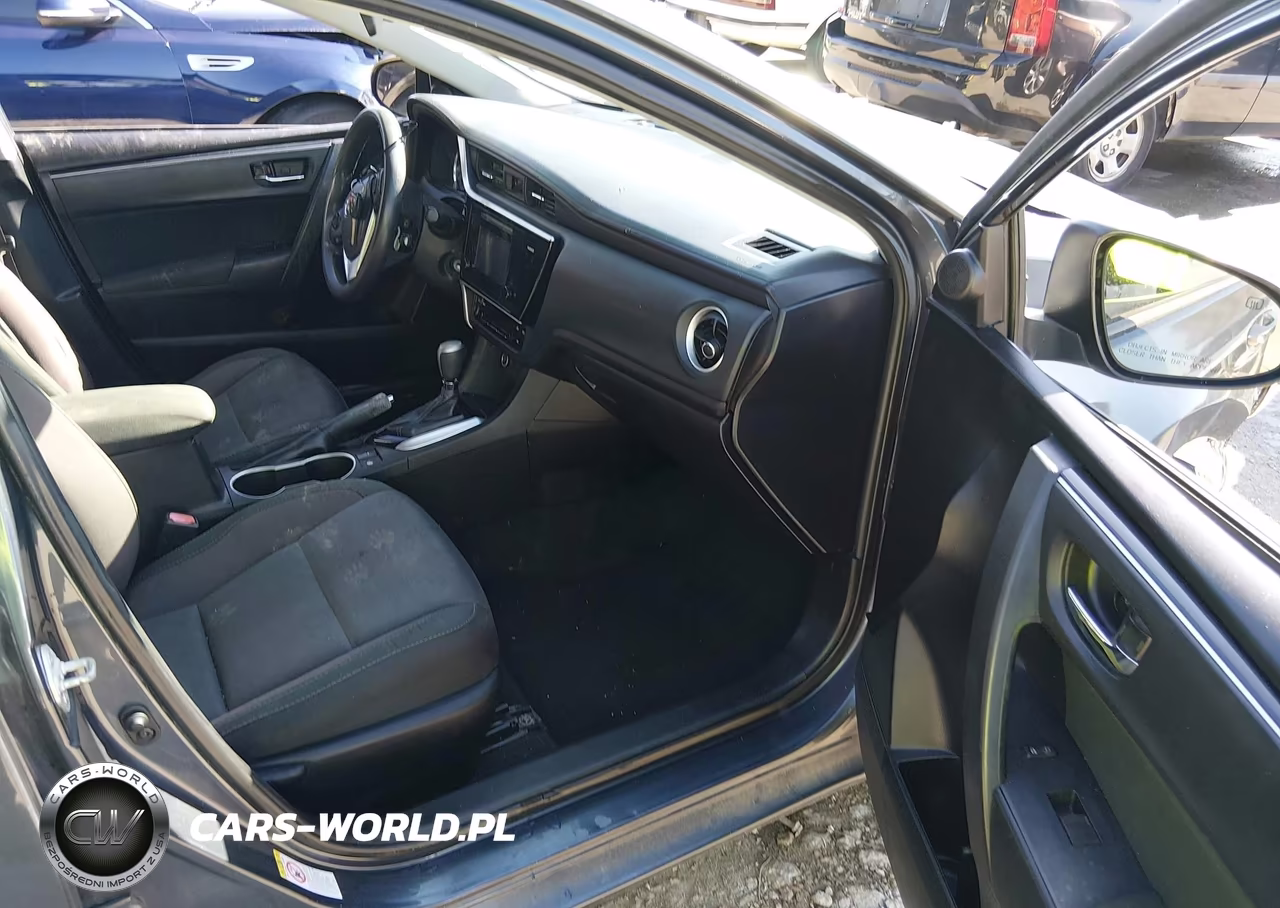 2017 Toyota Corolla Le VIN:5YFBURHE8HP640248 - 5