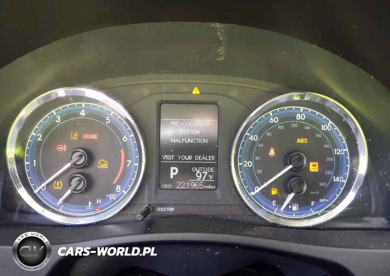 2017 Toyota Corolla Le VIN:5YFBURHE8HP640248 - 7