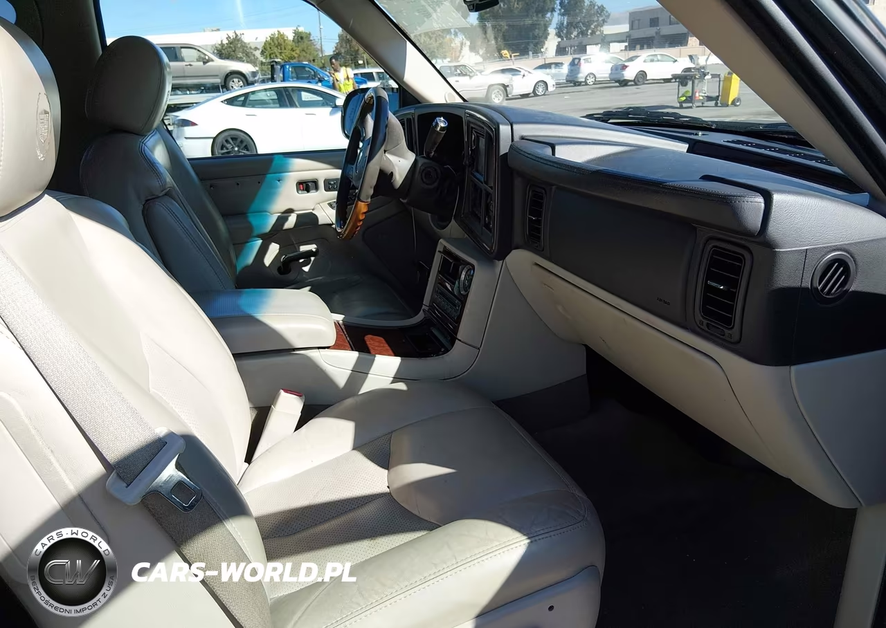 2005 Cadillac Escalade Standard VIN:1GYEK63N75R252450 - 5