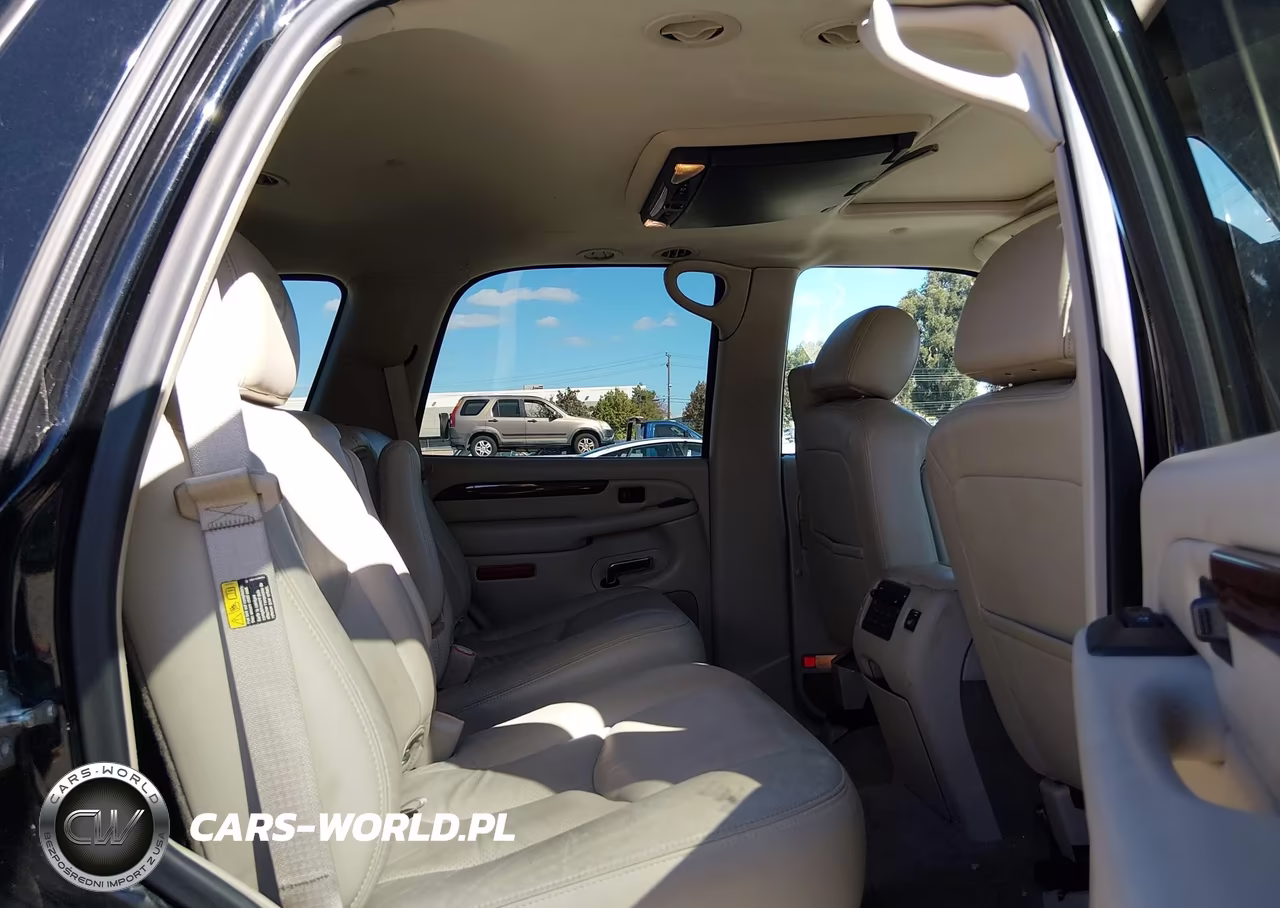 2005 Cadillac Escalade Standard VIN:1GYEK63N75R252450 - 8