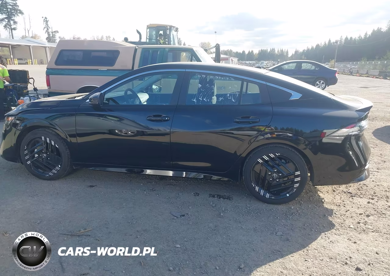 2026 Nissan Sentra Sr VIN:3N1AB9DV8TY313108 - 14