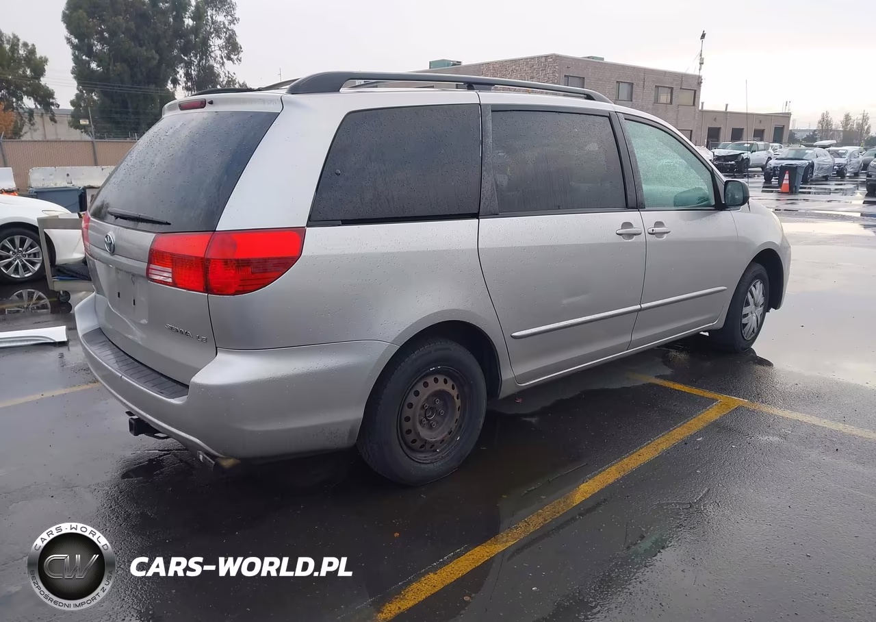 2004 Toyota Sienna Le VIN:5TDZA23C44S099592 - 4