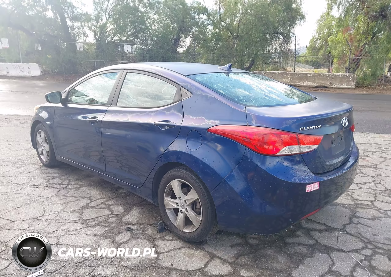 2013 Hyundai Elantra Gls VIN:KMHDH4AEXDU809480 - 3