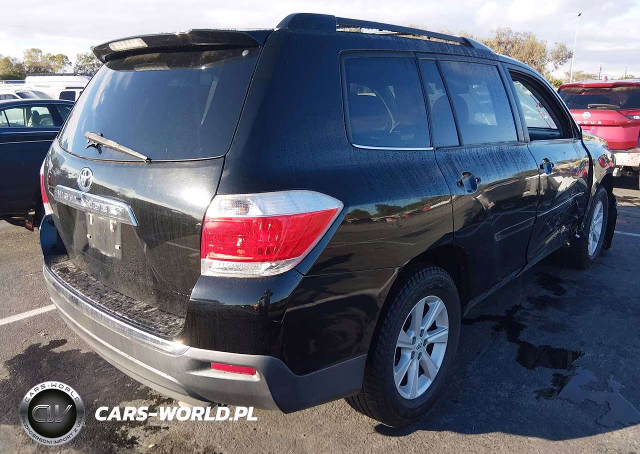 2013 Toyota Highlander Se V6 VIN:5TDZK3EH8DS094732 - 4
