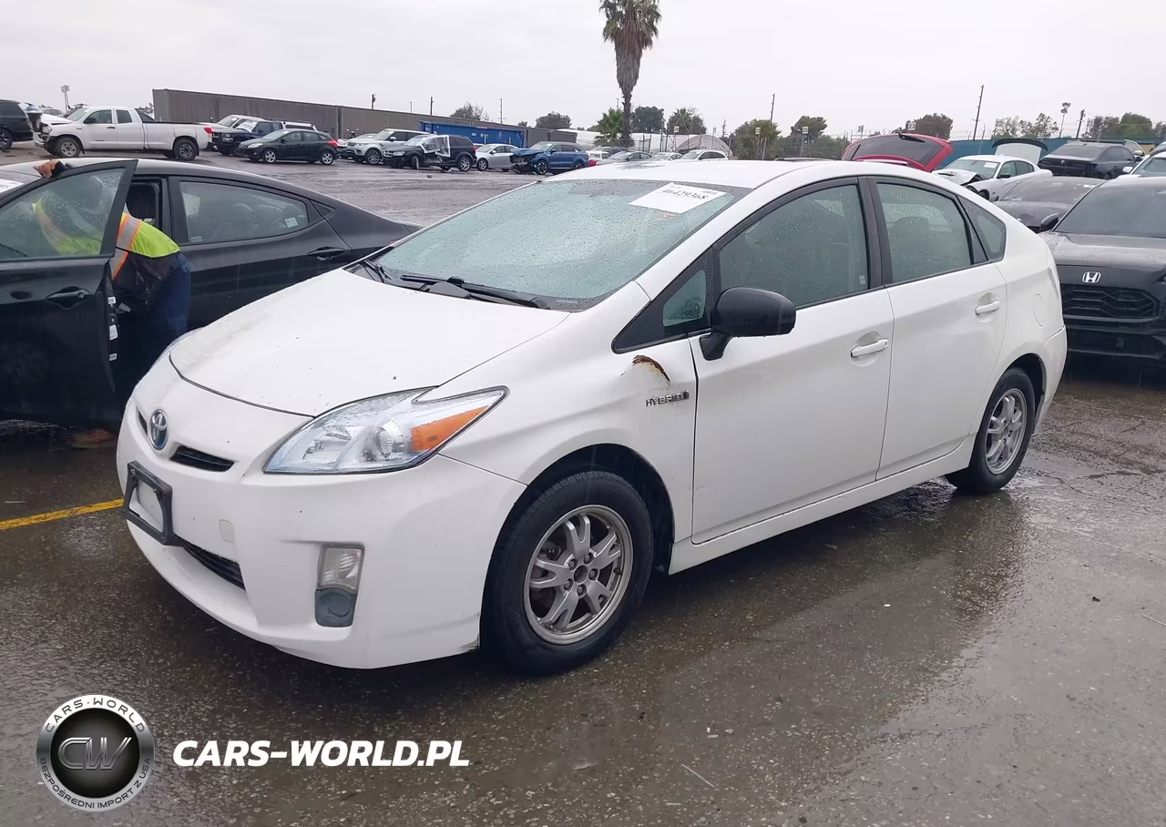 2011 Toyota Prius Two VIN:JTDKN3DU3B0296630 - 2