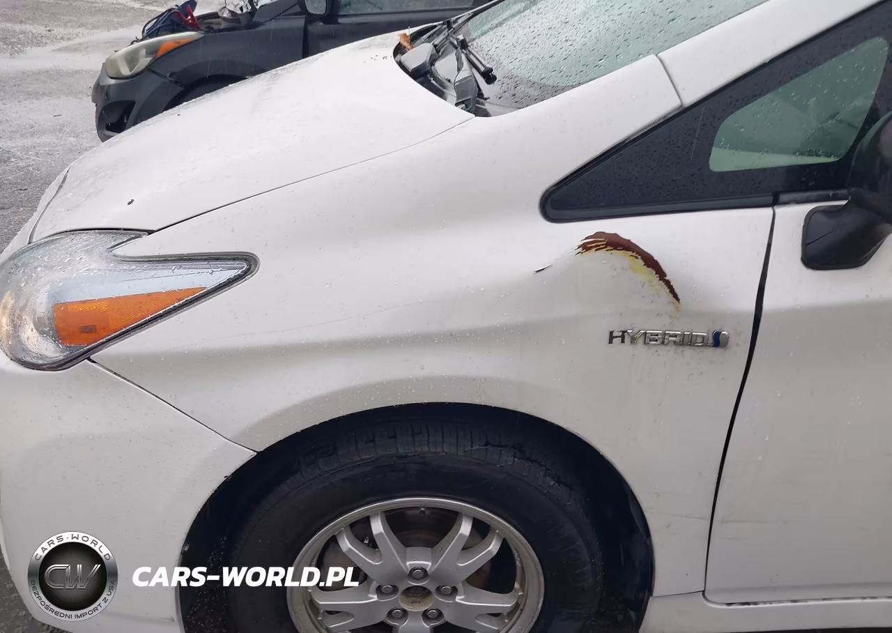 2011 Toyota Prius Two VIN:JTDKN3DU3B0296630 - 6