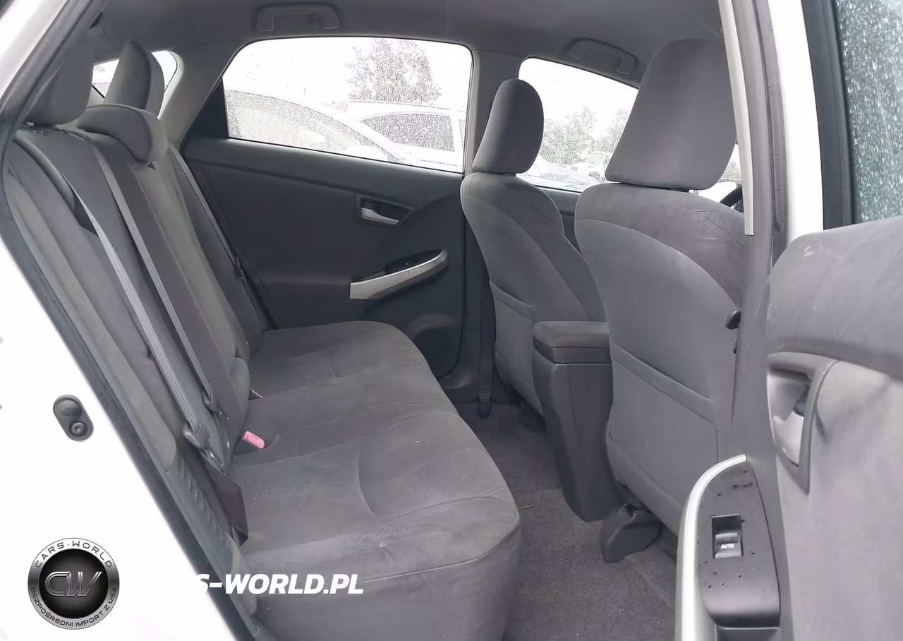 2011 Toyota Prius Two VIN:JTDKN3DU3B0296630 - 8
