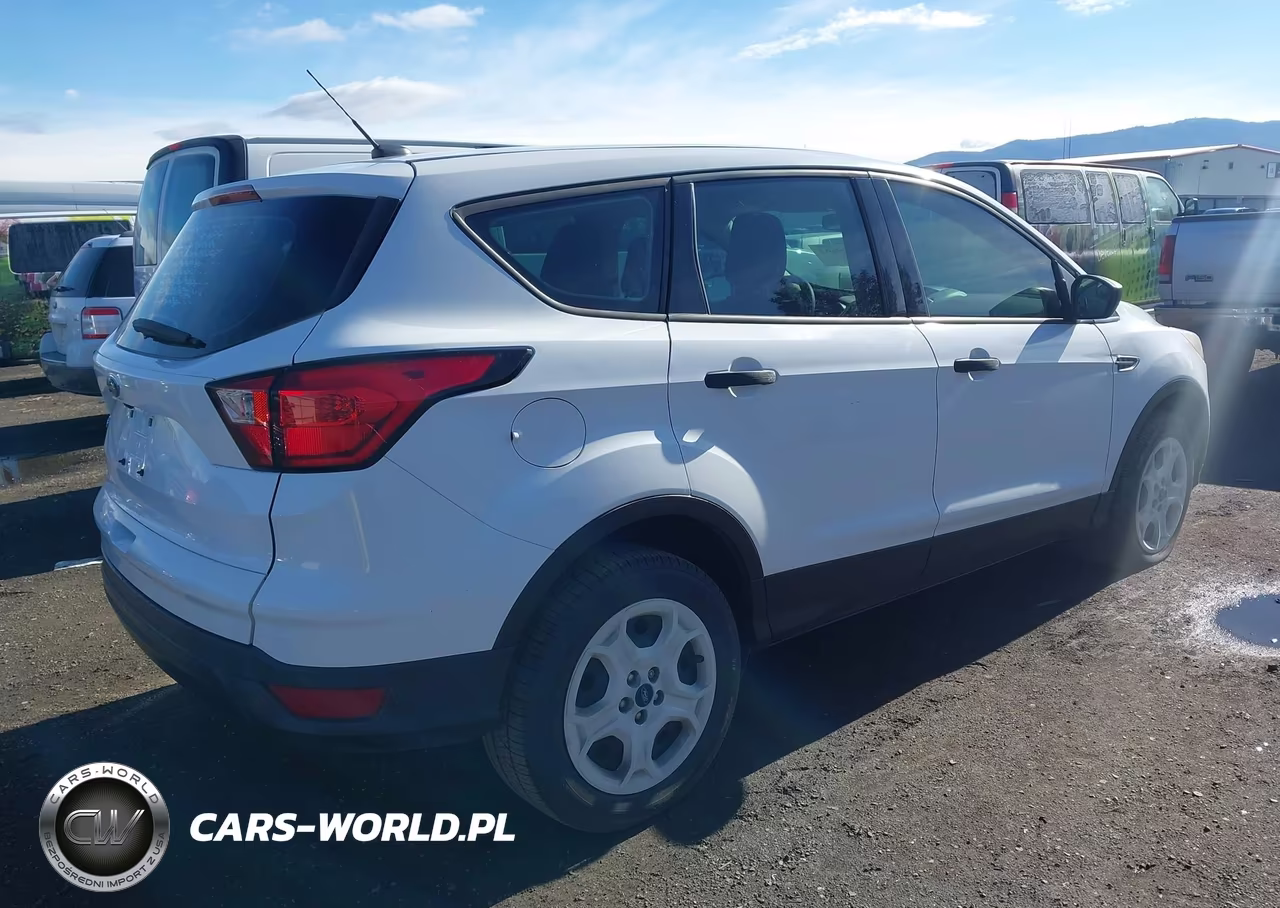 2019 Ford Escape S VIN:1FMCU0F78KUA78930 - 4