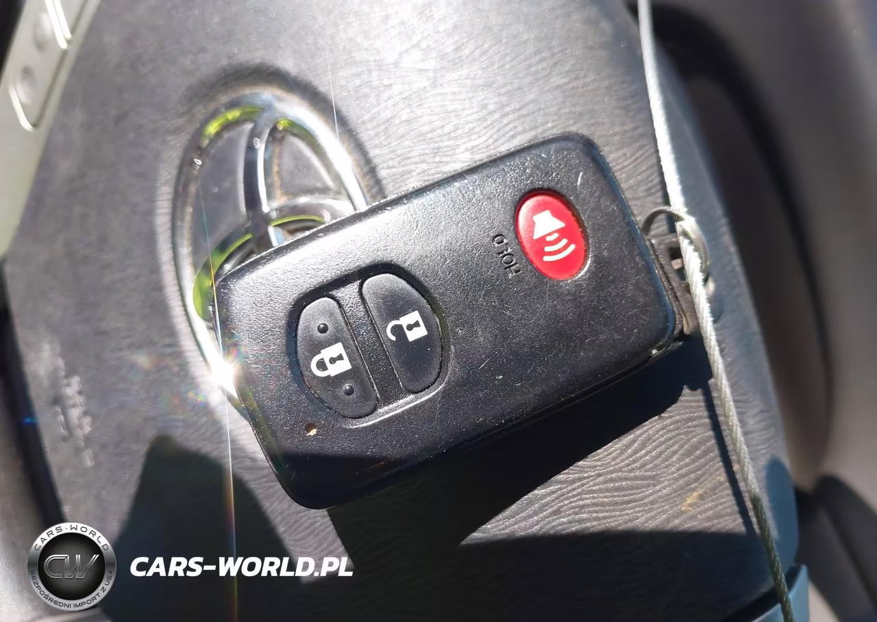 2012 Toyota Prius V Five VIN:JTDZN3EU6C3058476 - 11