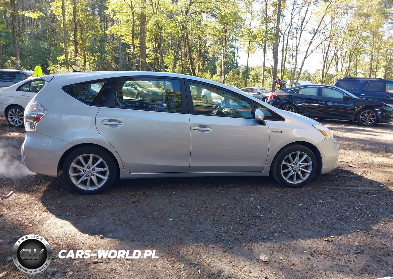 2012 Toyota Prius V Five VIN:JTDZN3EU6C3058476 - 13