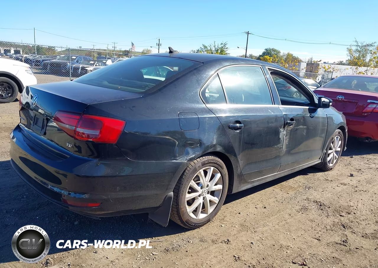 2015 Volkswagen Jetta 1.8T Se VIN:3VWD17AJ1FM228932 - 4